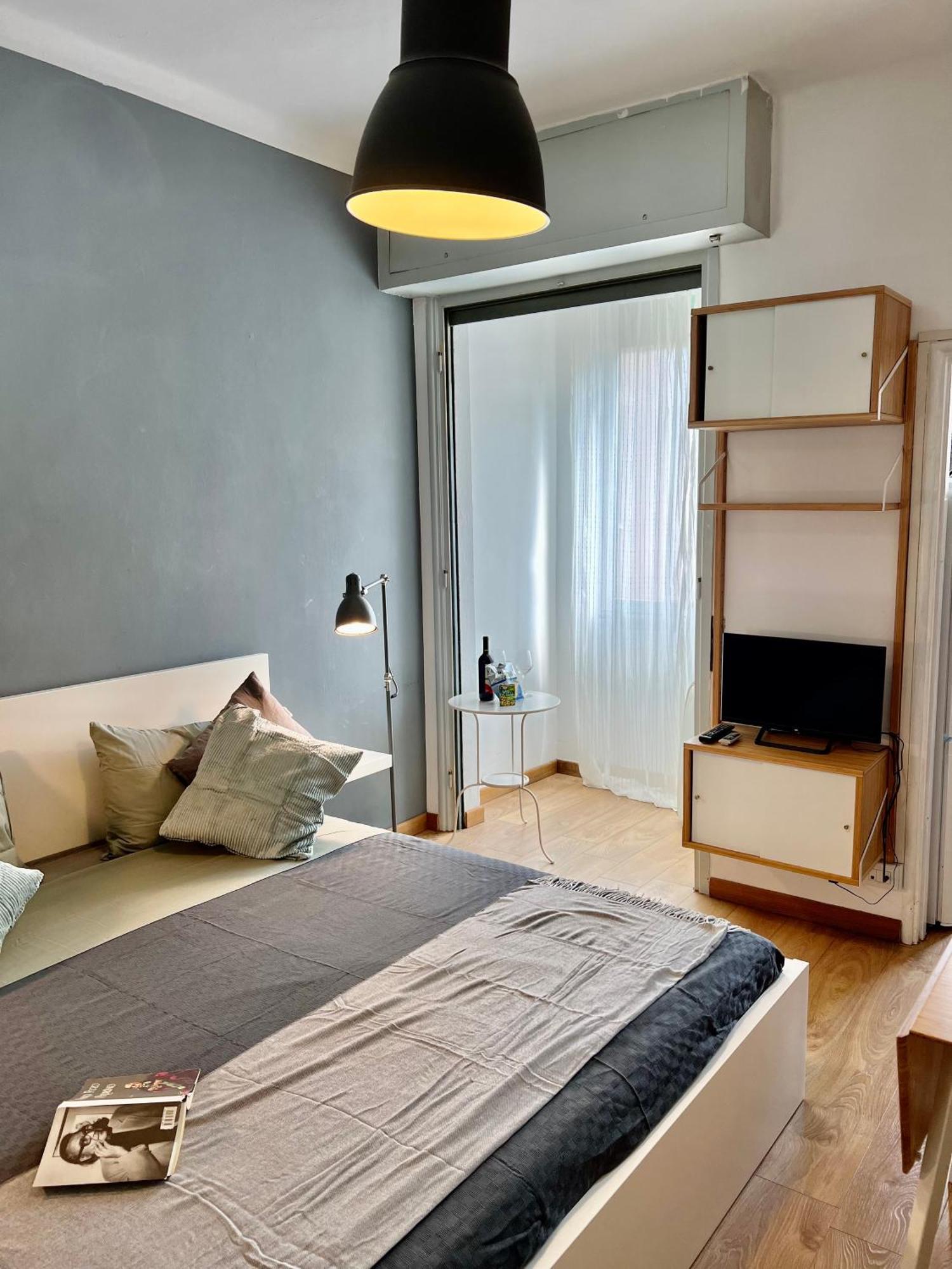 Cozy 3 Km Away From Duomo Appartamento